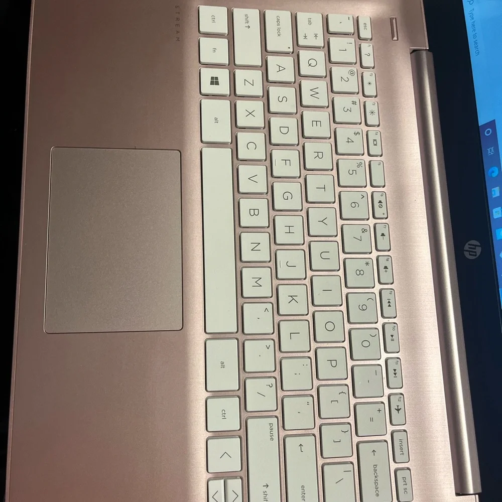 RoseGold hp laptop white keyboard